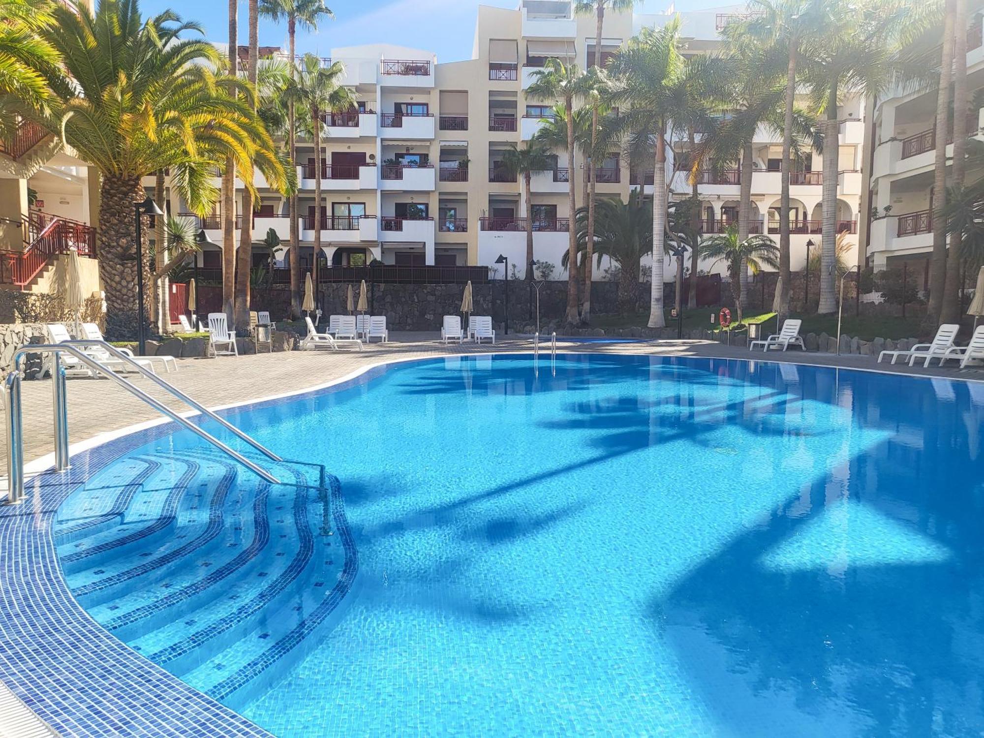 Oasis Palm Mar By Helloapartments Екстериор снимка